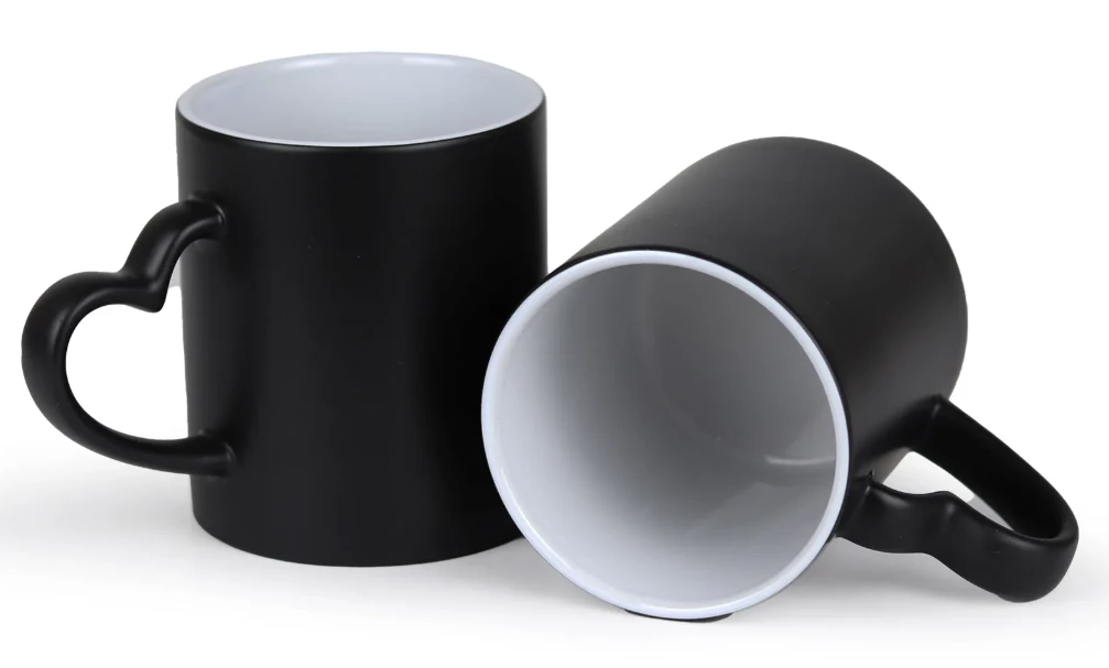 CANECA ALÇA CORAÇÃO MAGICA PRETA FOSCA