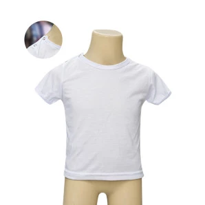 Camiseta Tradicional bebe com botão 